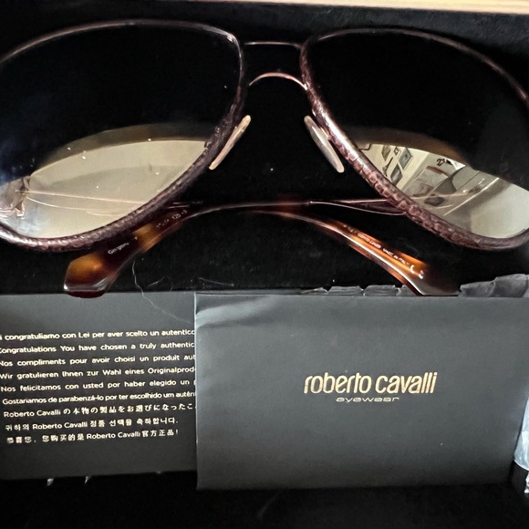 Roberto Cavalli Accessories - Roberto Cavalli 💯% Authentic Gorgona Aviator Sunglasses w/case 😎 Pre-Loved/EUC❤️